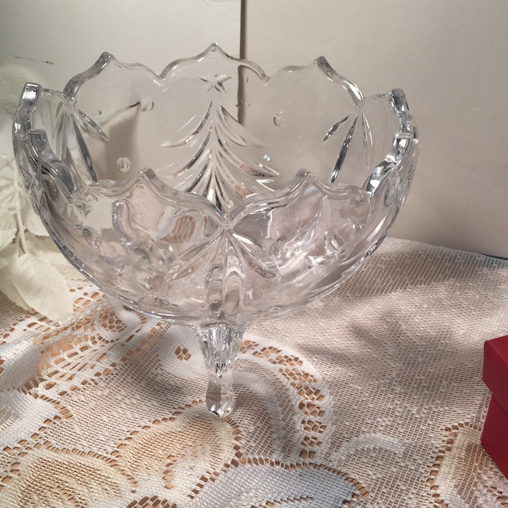 Miskasa Crystal Christmas Tree toed foot bowl